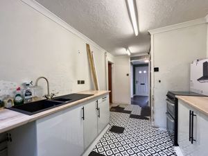 Photo 9- click for photo gallery